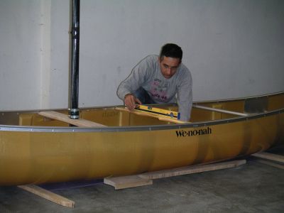 Posizionamento in piano della canoa trasversalmente